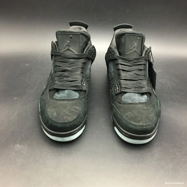 MaikeSneakers Kaws Seasonal 4 3873 930155- Black Retro Jordan 1028